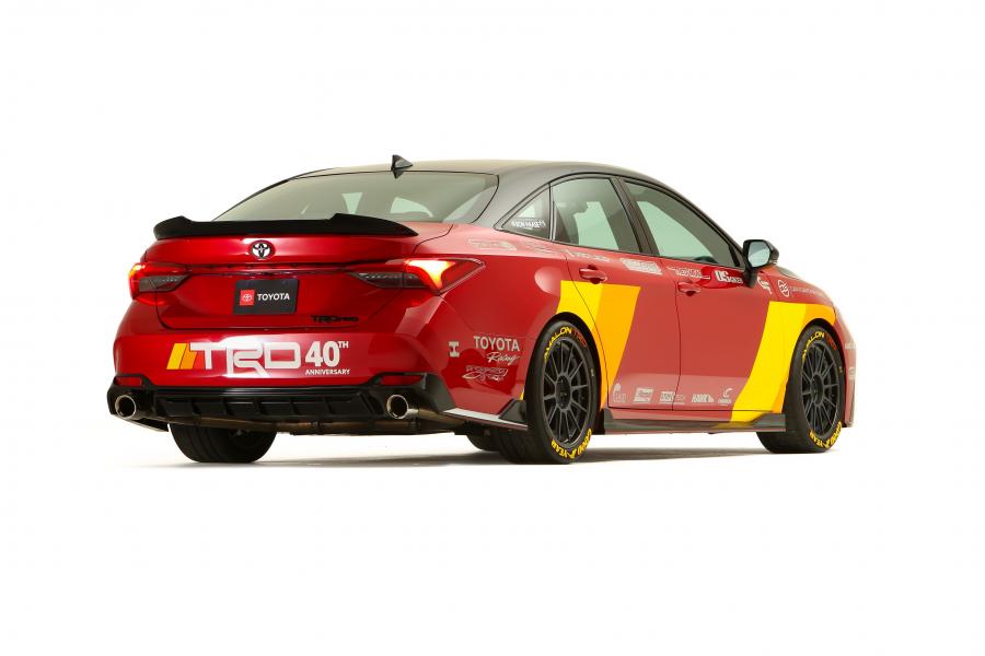  Toyota Avalon TRD Pro Concept 2019 года  (фото 20 из 21)